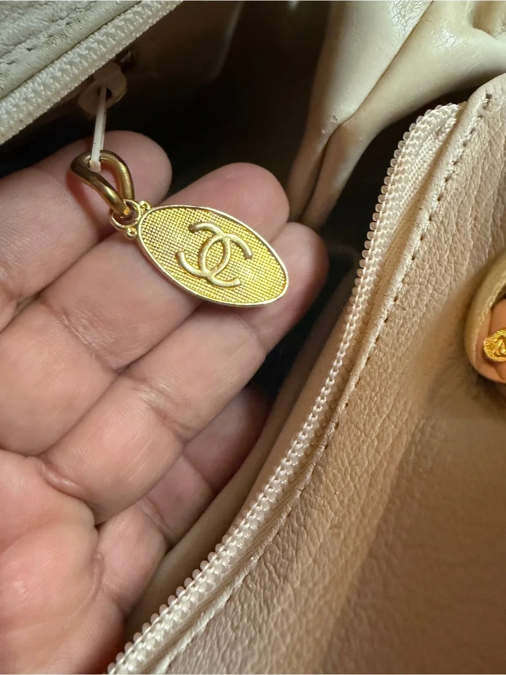 Chanel vintage  Leather Shoulder Bag with Chain Straps